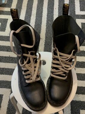 Dr Martens